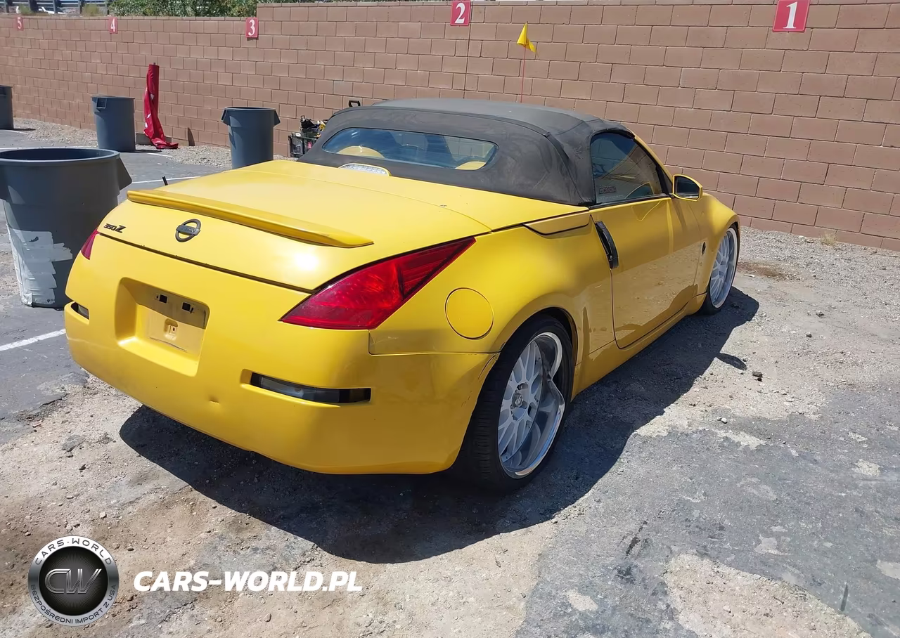 2005 Nissan 350Z Touring VIN:JN1AZ36A05M751081 - 4