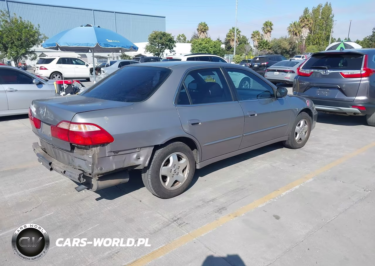 2000 Honda Accord 3.0 Ex VIN:1HGCG1655YA101706 - 4