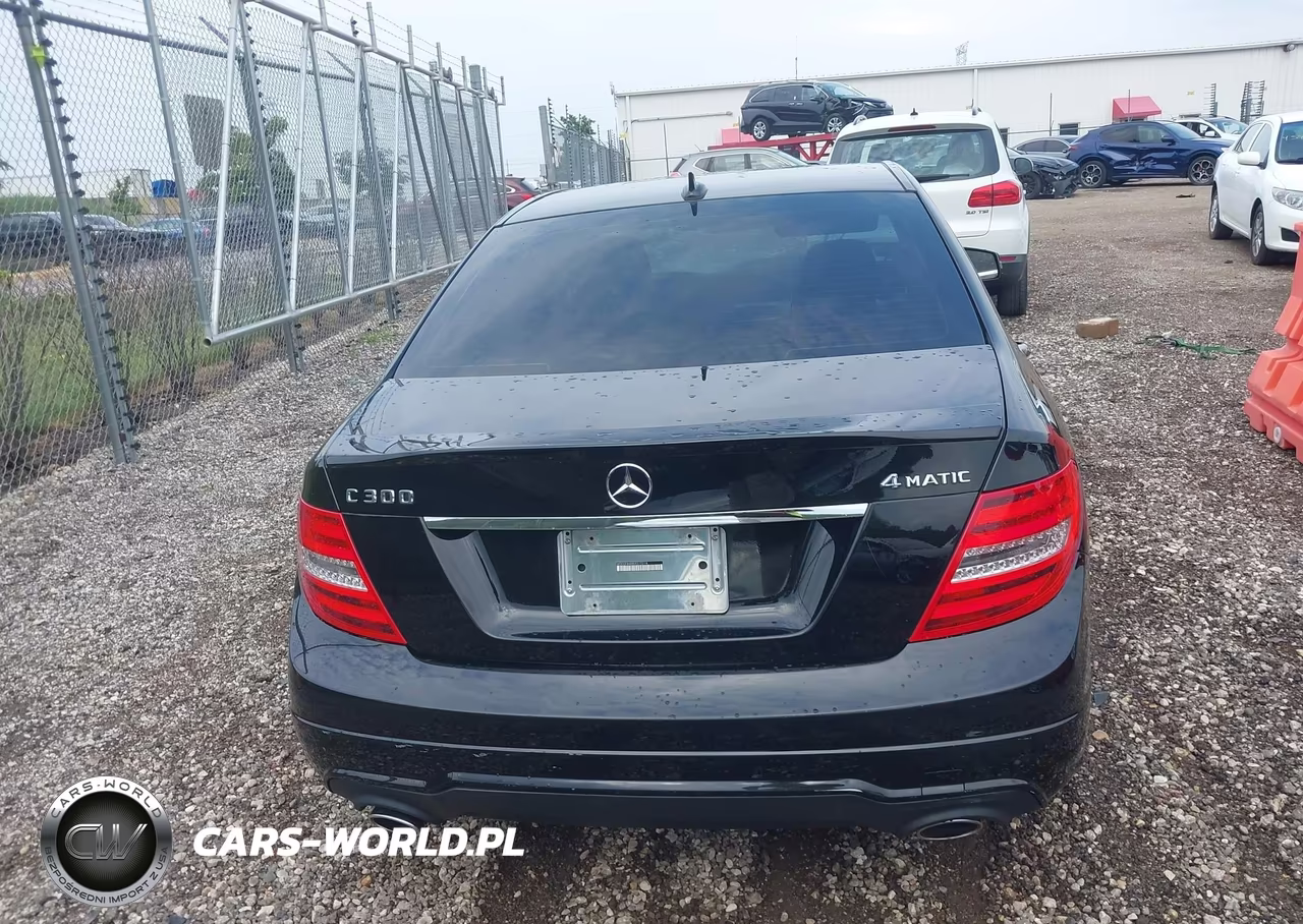 2014 Mercedes-Benz C 300 Sport 4Matic VIN:WDDGF8AB8ER315214 - 16