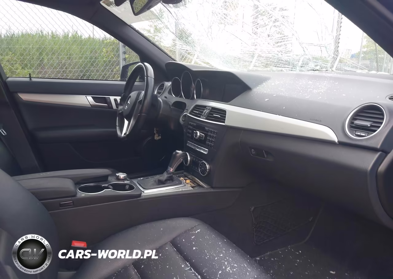 2014 Mercedes-Benz C 300 Sport 4Matic VIN:WDDGF8AB8ER315214 - 5