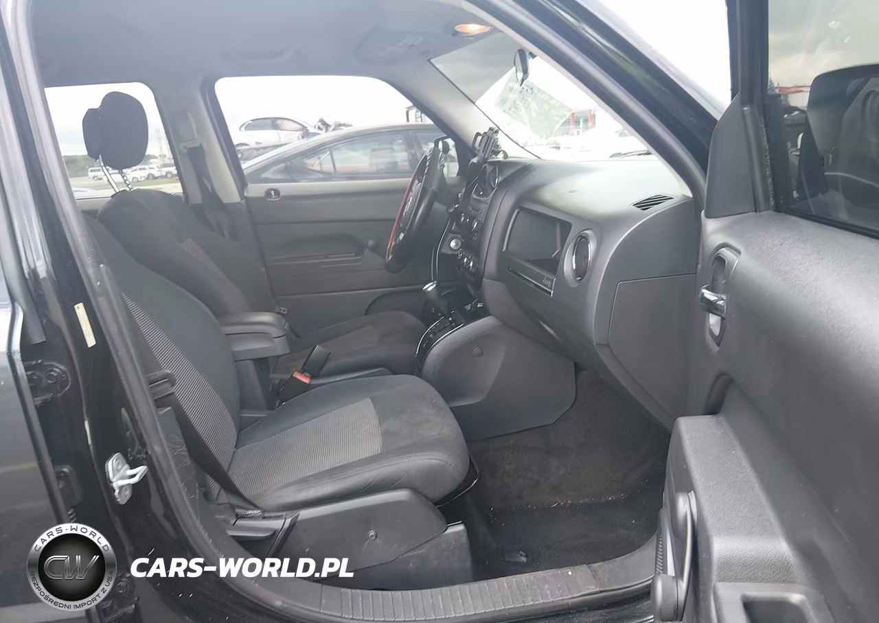 2012 Jeep Patriot Sport VIN:1C4NJPBA2CD673855 - 5