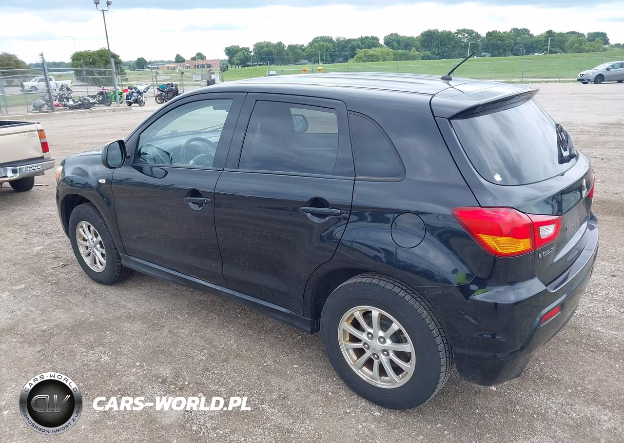 2011 Mitsubishi Outlander Sport Es VIN:JA4AP3AU1BZ008975 - 3