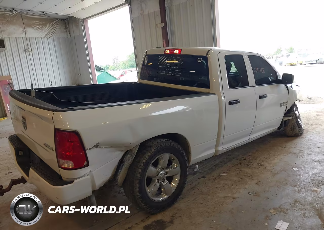 2018 Ram 1500 Express 4X4 6'4 Box VIN:1C6RR7FG7JS320536 - 4