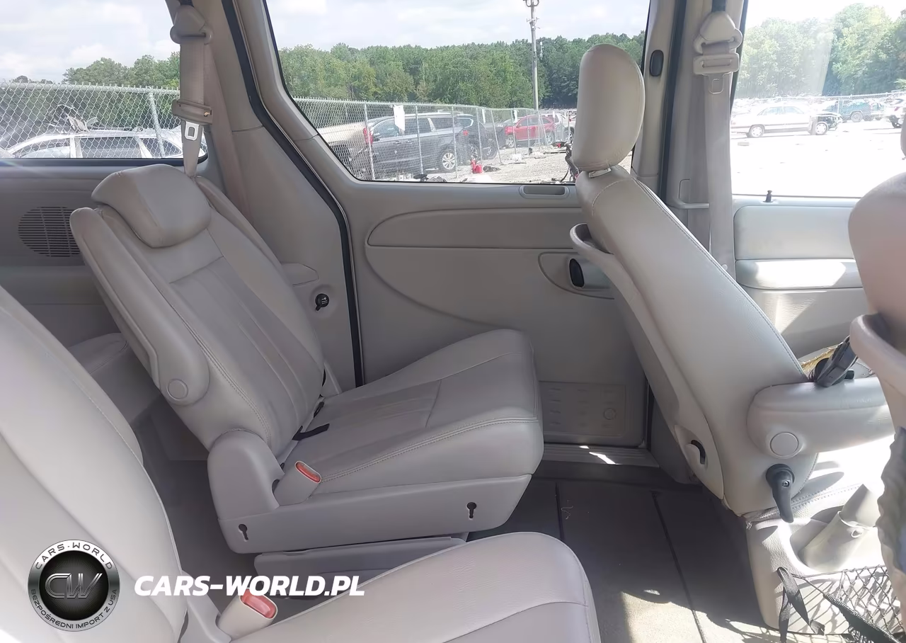 2006 Chrysler Town & Country Touring VIN:2A8GP54L86R846315 - 8