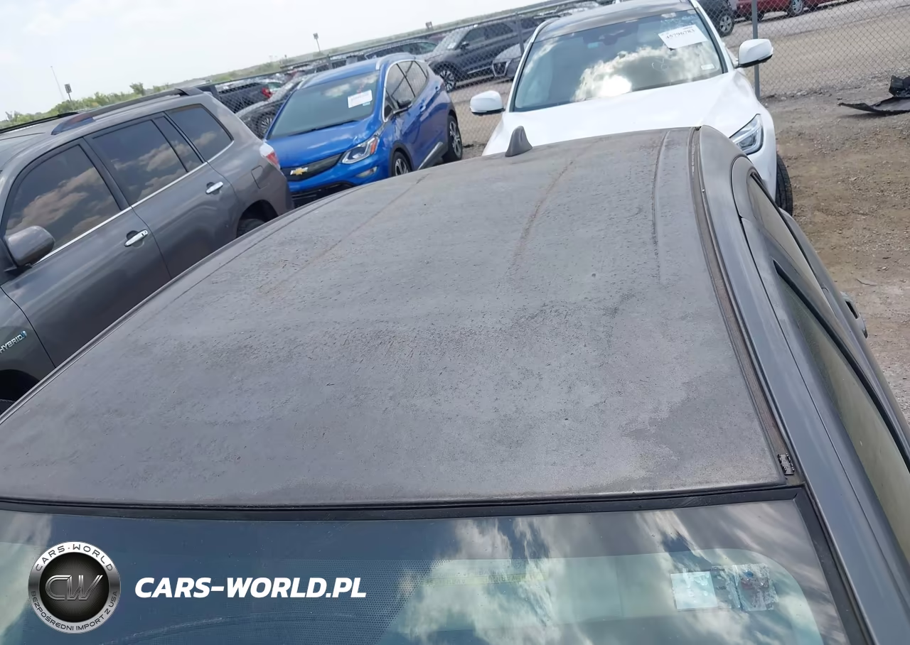 2015 Toyota Prius C Three VIN:JTDKDTB39F1107136 - 18