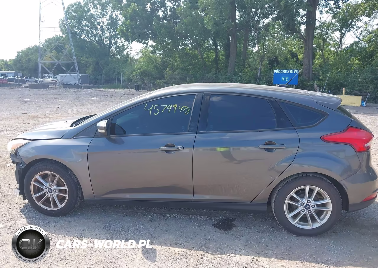 2017 Ford Focus Se VIN:1FADP3K25HL313204 - 14