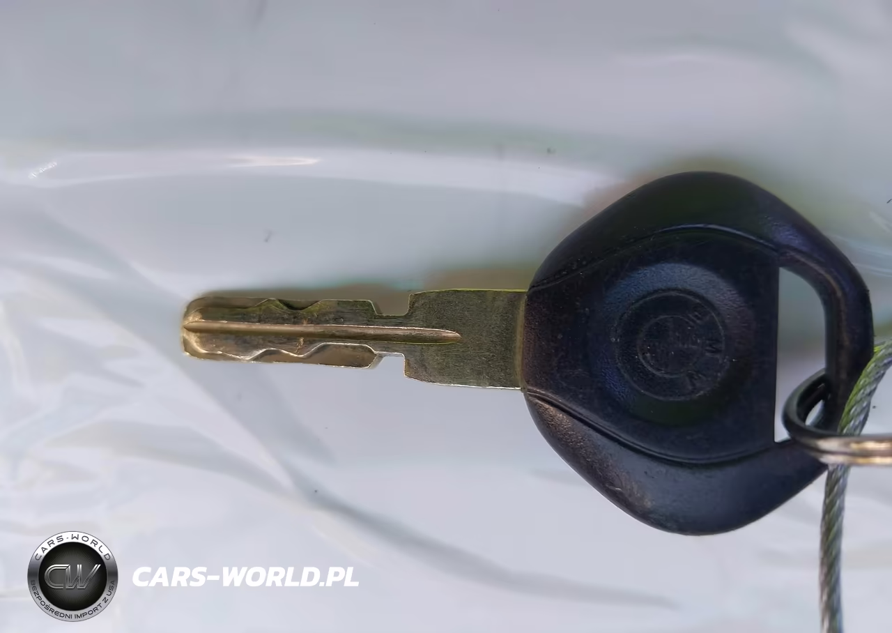 1998 BMW 323Is VIN:WBABF7323WEH41770 - 11