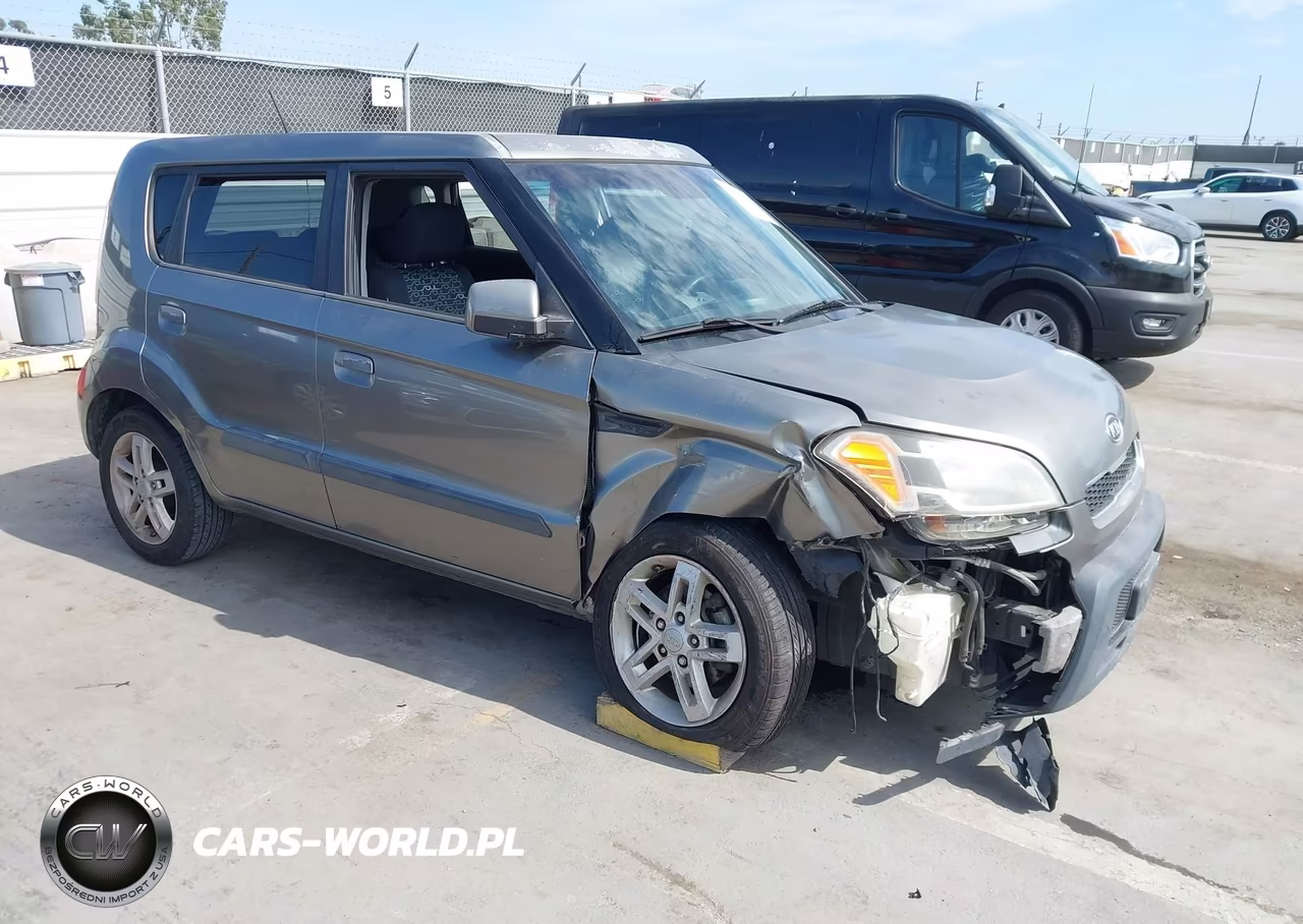 2010 Kia Soul +