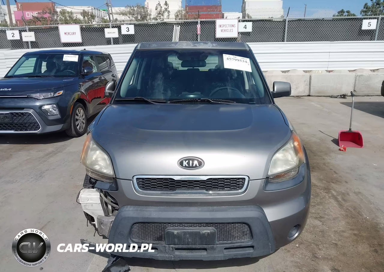 2010 Kia Soul + VIN:KNDJT2A25A7146331 - 11
