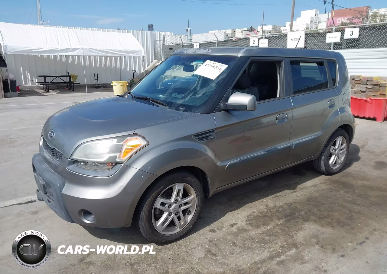 2010 Kia Soul + VIN:KNDJT2A25A7146331 - 2