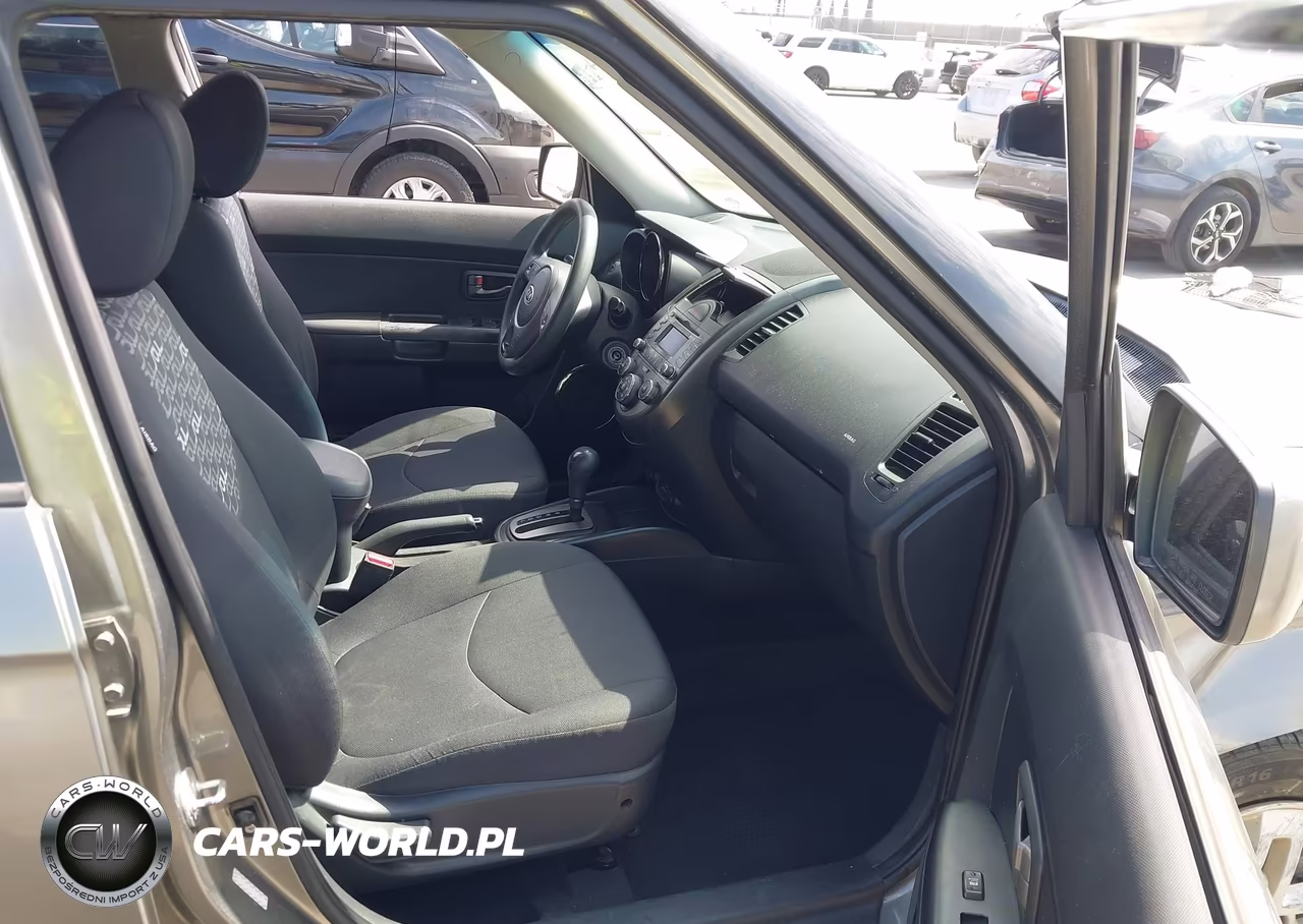 2010 Kia Soul + VIN:KNDJT2A25A7146331 - 5