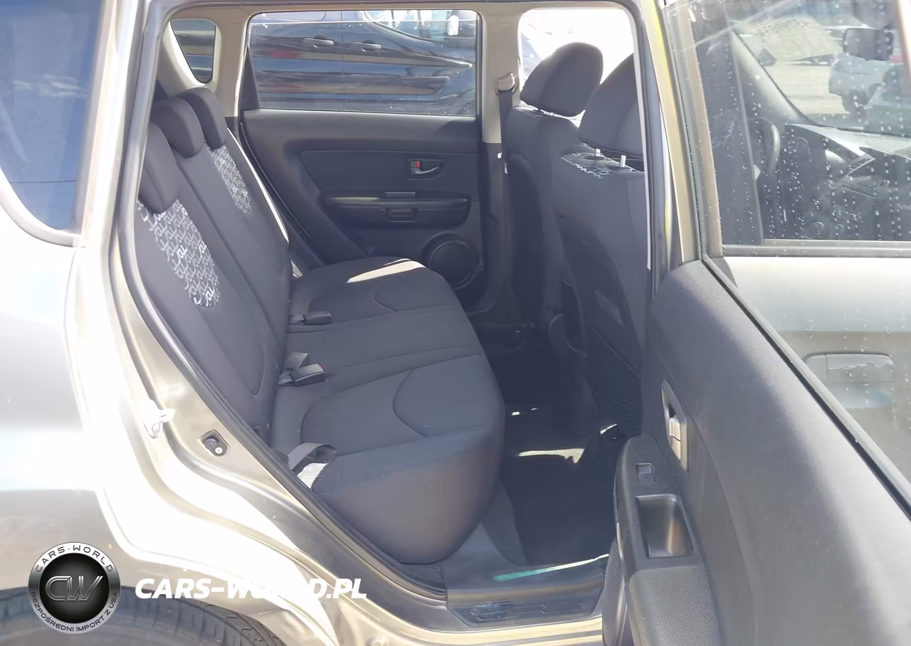 2010 Kia Soul + VIN:KNDJT2A25A7146331 - 8