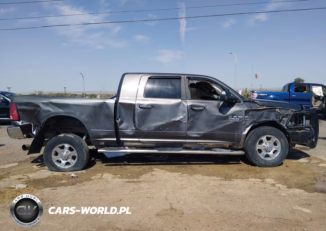 2017 Ram 2500 Big Horn 4X4 6'4 Box VIN:3C6UR5ML2HG616516 - 13
