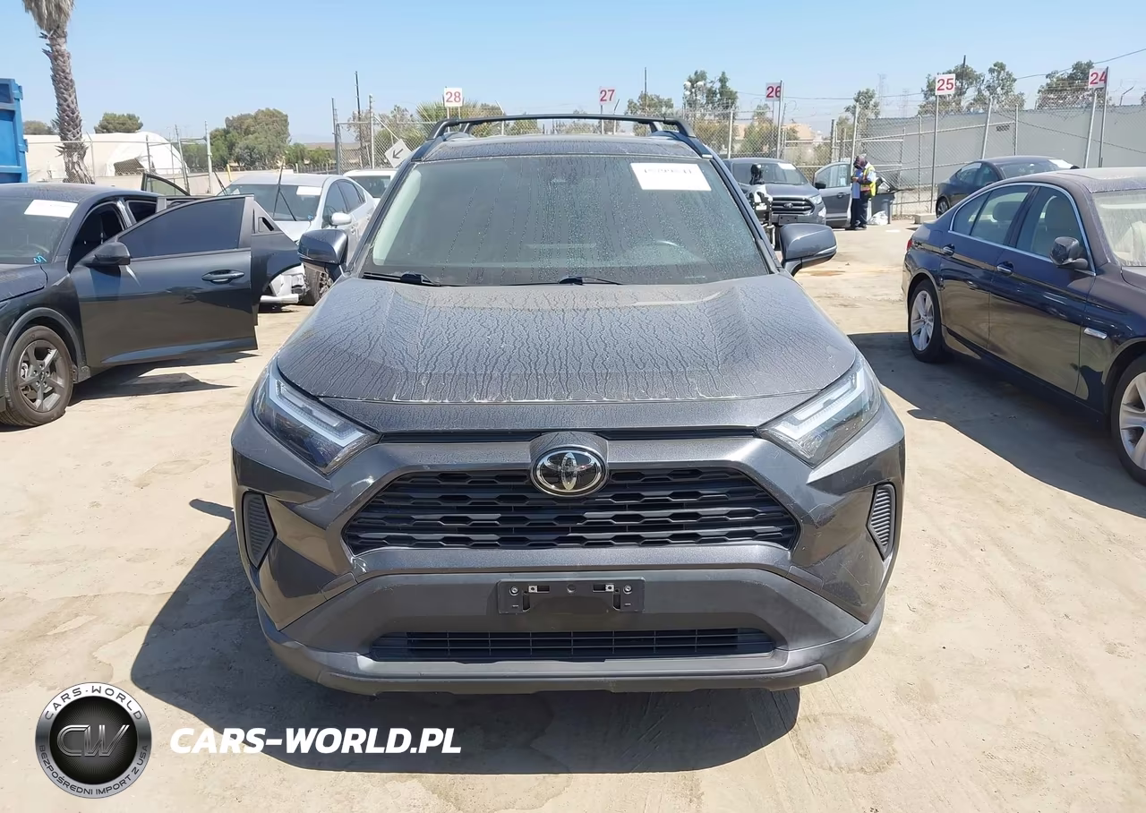 2022 Toyota Rav4 Xle VIN:2T3W1RFV1NC184920 - 12