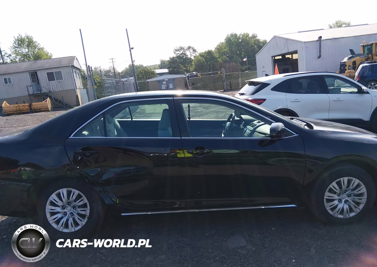 2014 Toyota Camry Le VIN:4T4BF1FK1ER394356 - 13
