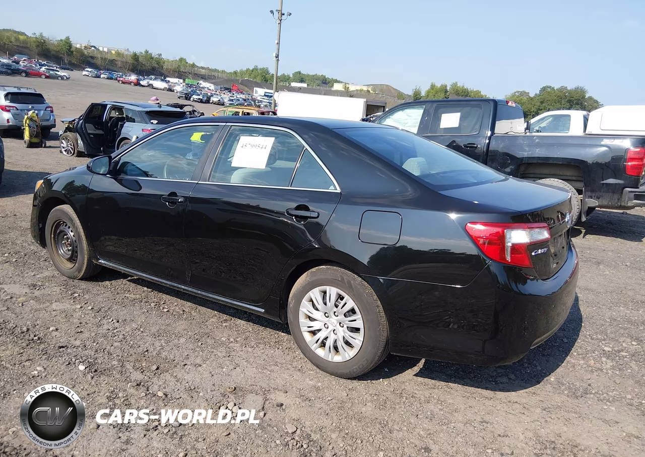 2014 Toyota Camry Le VIN:4T4BF1FK1ER394356 - 3