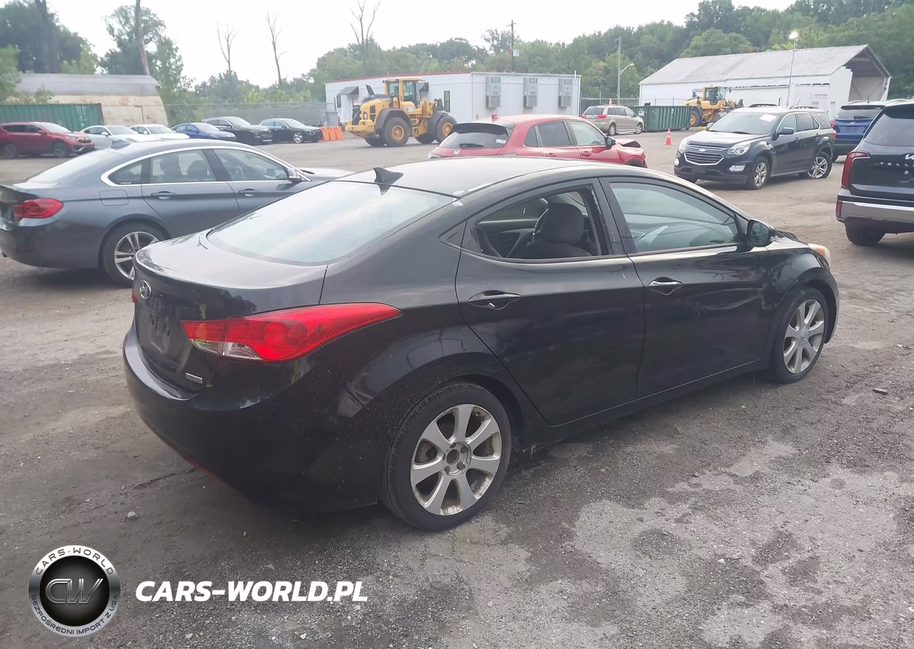 2013 Hyundai Elantra Limited VIN:5NPDH4AE2DH396145 - 4