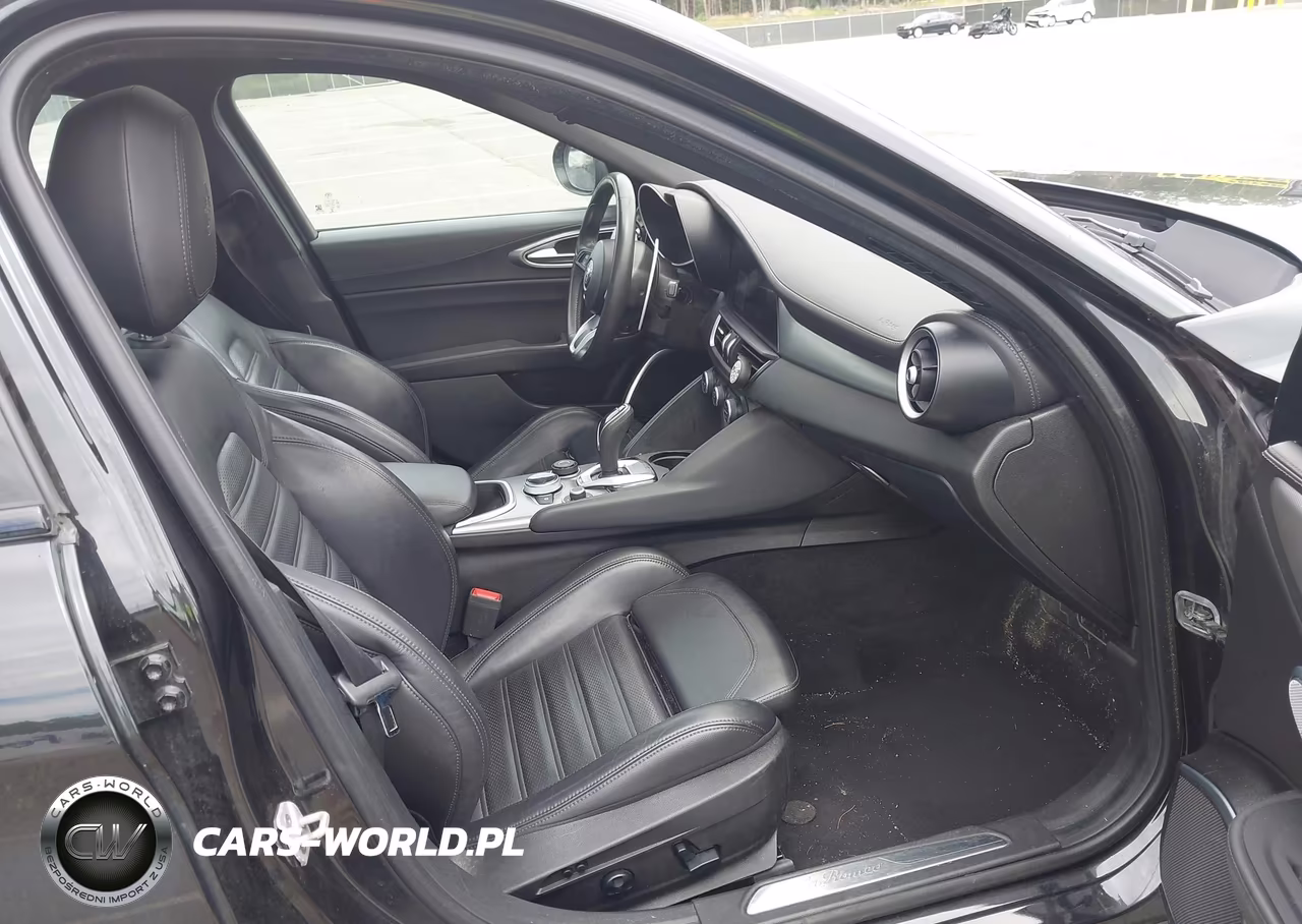 2023 Alfa Romeo Giulia Veloce Awd VIN:ZARFANBNXP7671082 - 5
