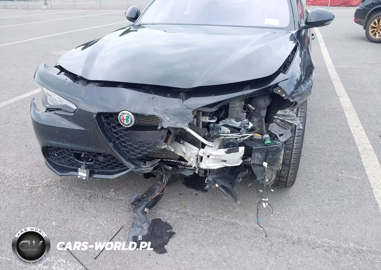 2023 Alfa Romeo Giulia Veloce Awd VIN:ZARFANBNXP7671082 - 6