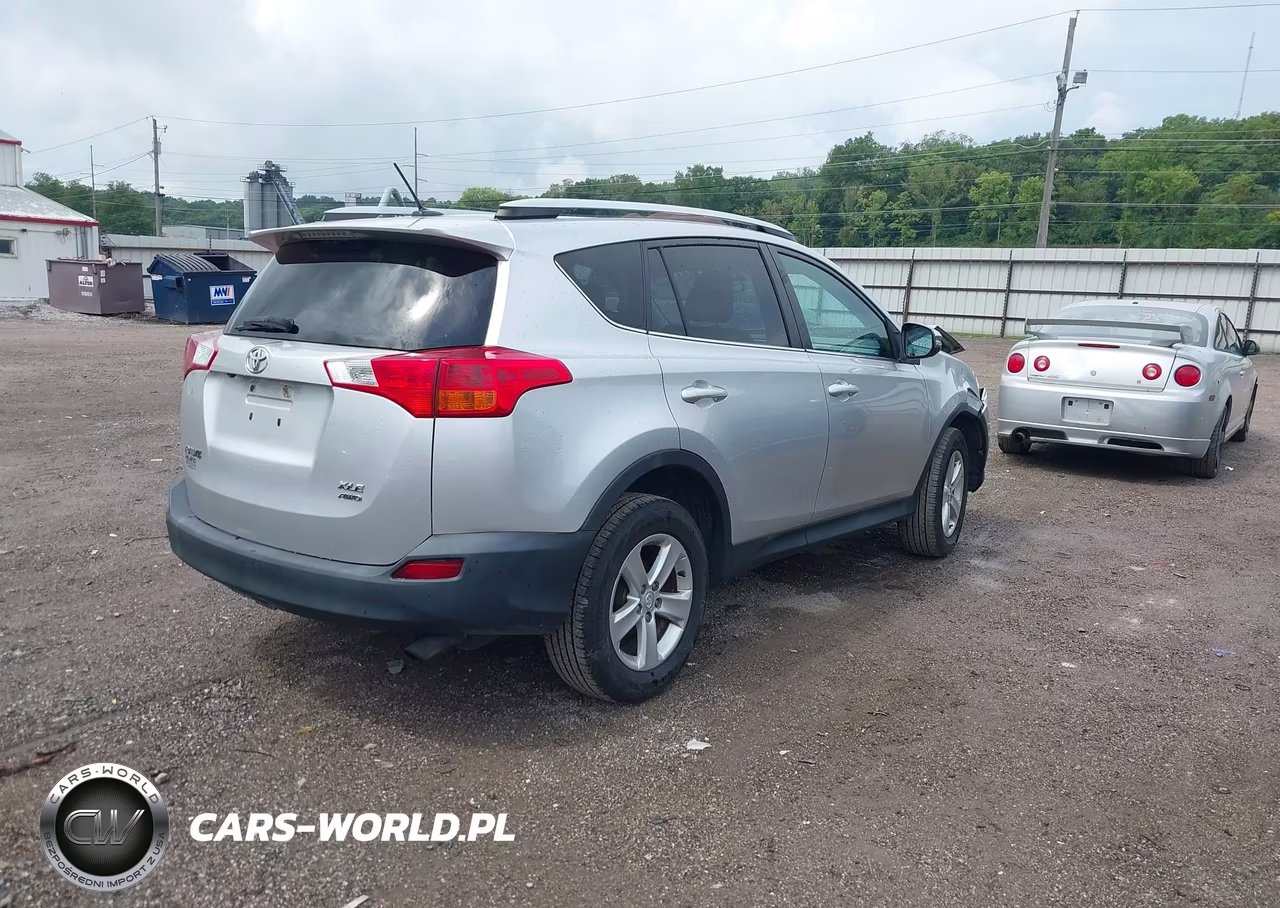 2014 Toyota Rav4 Xle VIN:2T3RFREV1EW147087 - 4