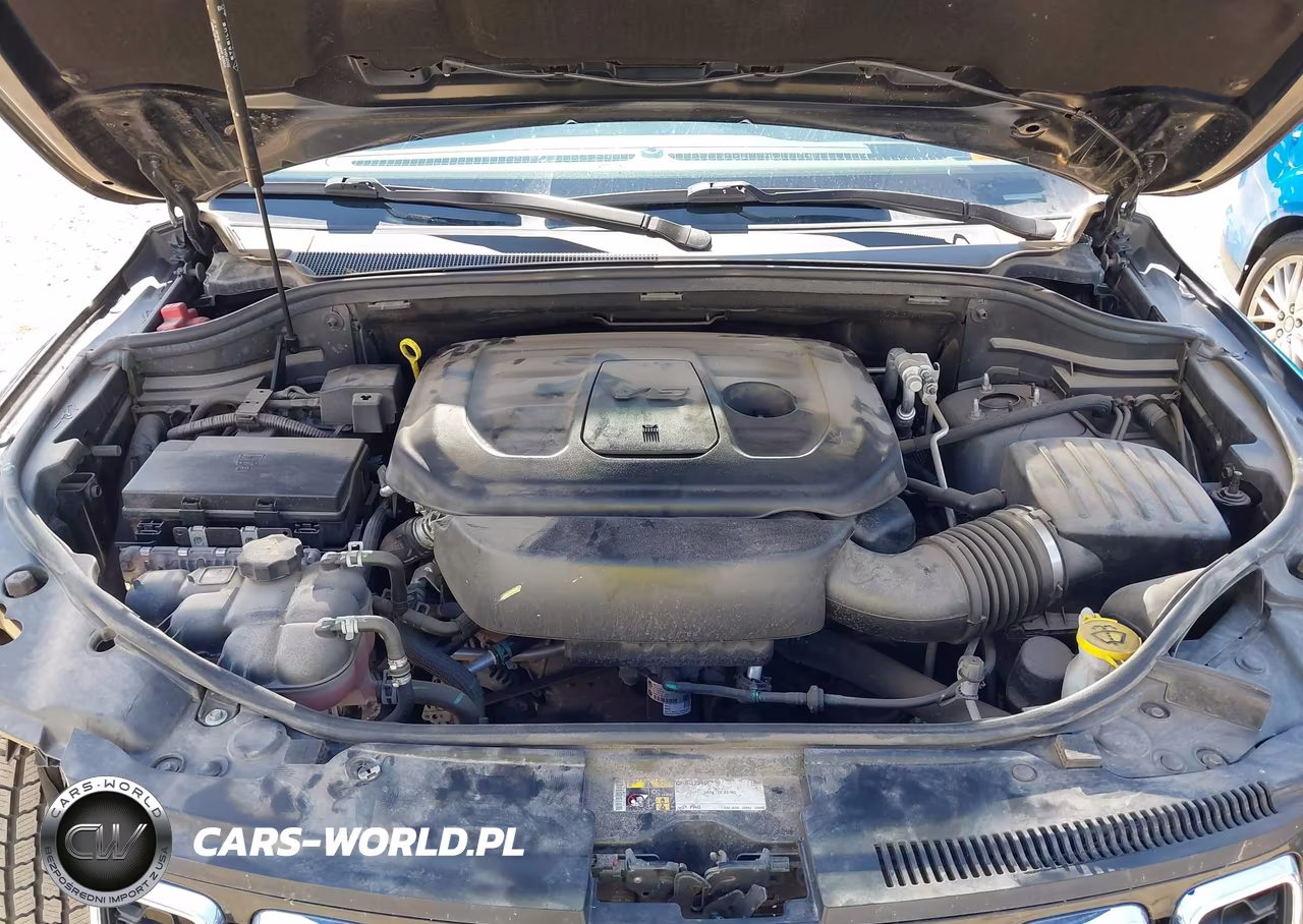 2020 Jeep Grand Cherokee Laredo E 4X4 VIN:1C4RJFAG3LC371742 - 10