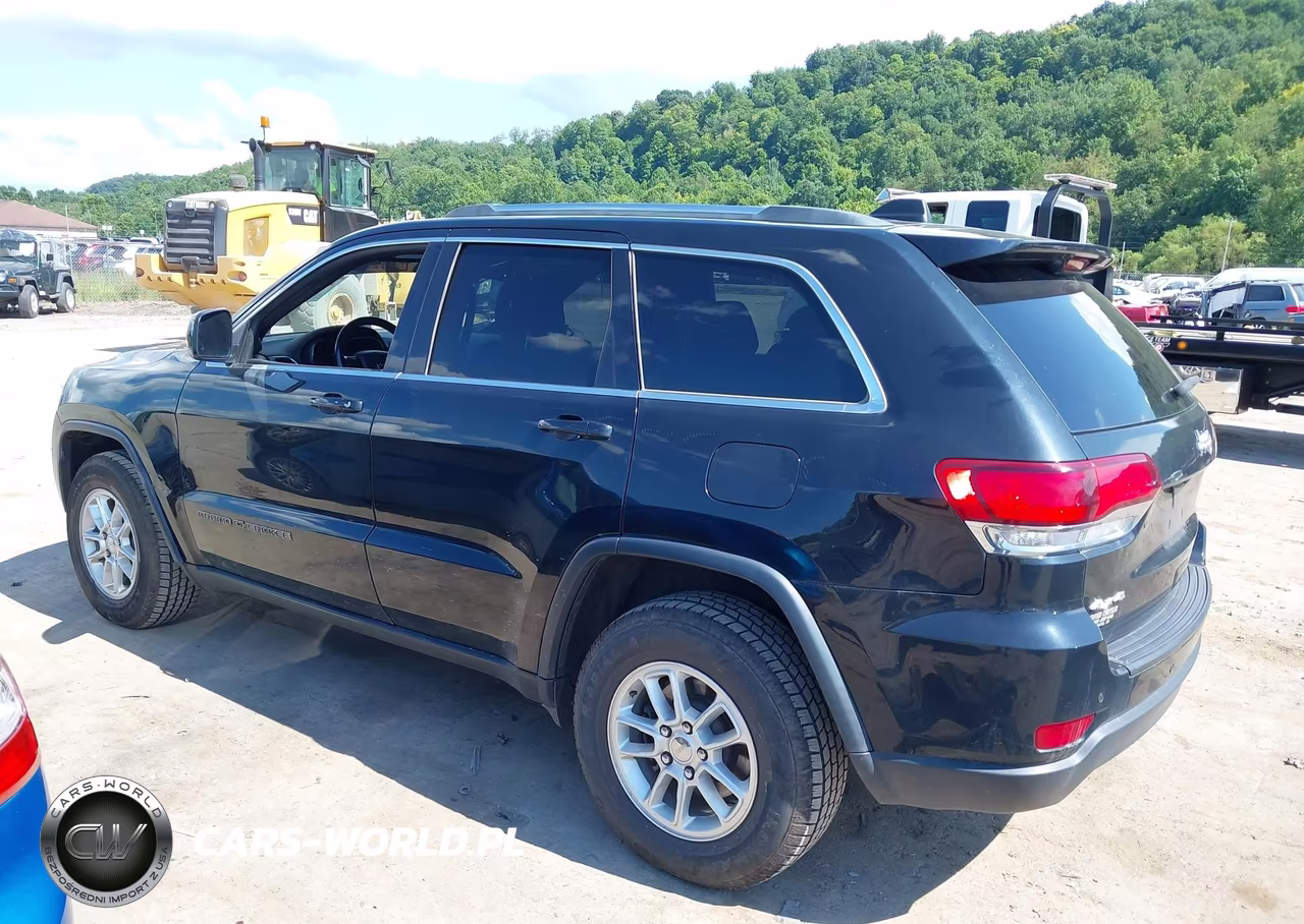 2020 Jeep Grand Cherokee Laredo E 4X4 VIN:1C4RJFAG3LC371742 - 15
