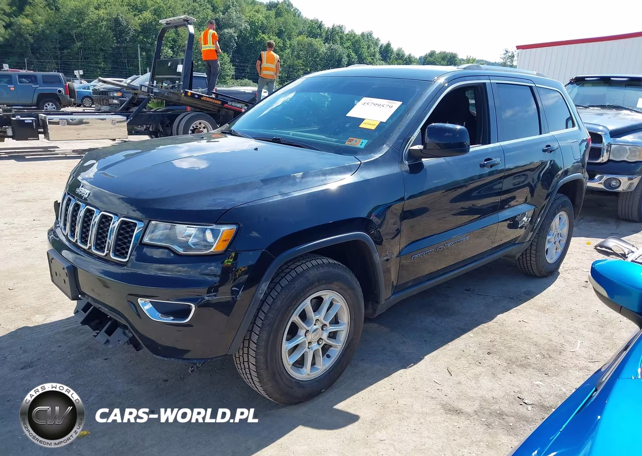 2020 Jeep Grand Cherokee Laredo E 4X4 VIN:1C4RJFAG3LC371742 - 2