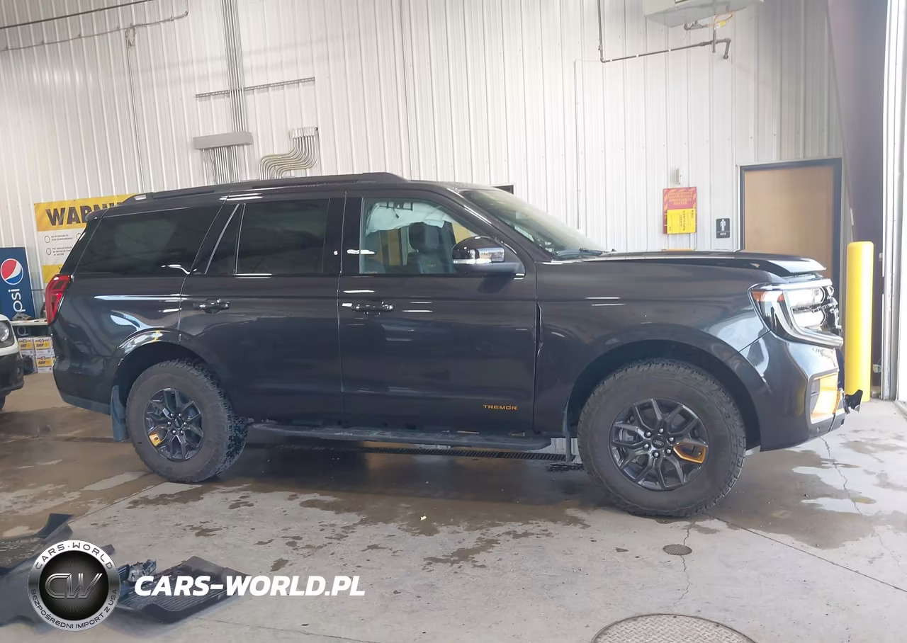 2026 Ford Expedition Tremor VIN:1FMJU1RG4TEA44116 - 13