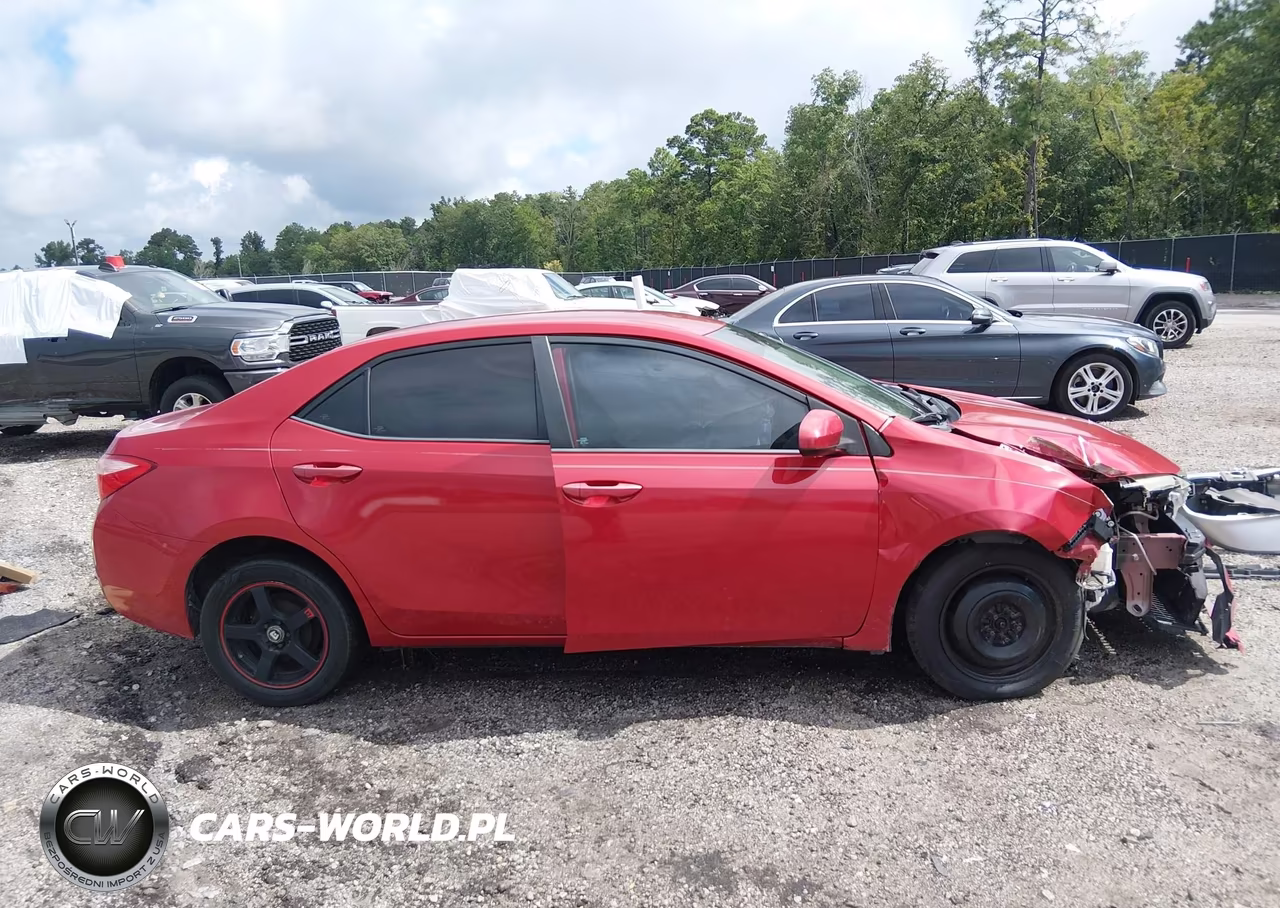 2017 Toyota Corolla Le VIN:5YFBURHE9HP710081 - 13