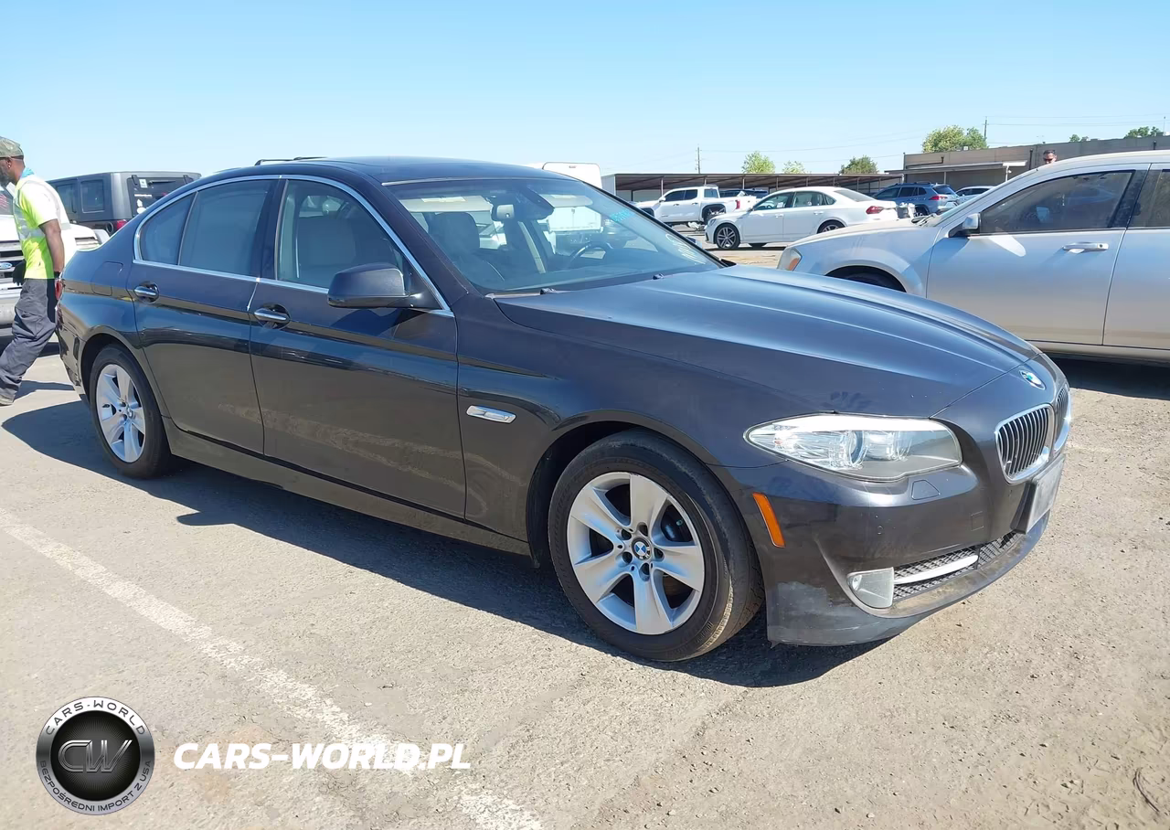 2011 BMW 528I