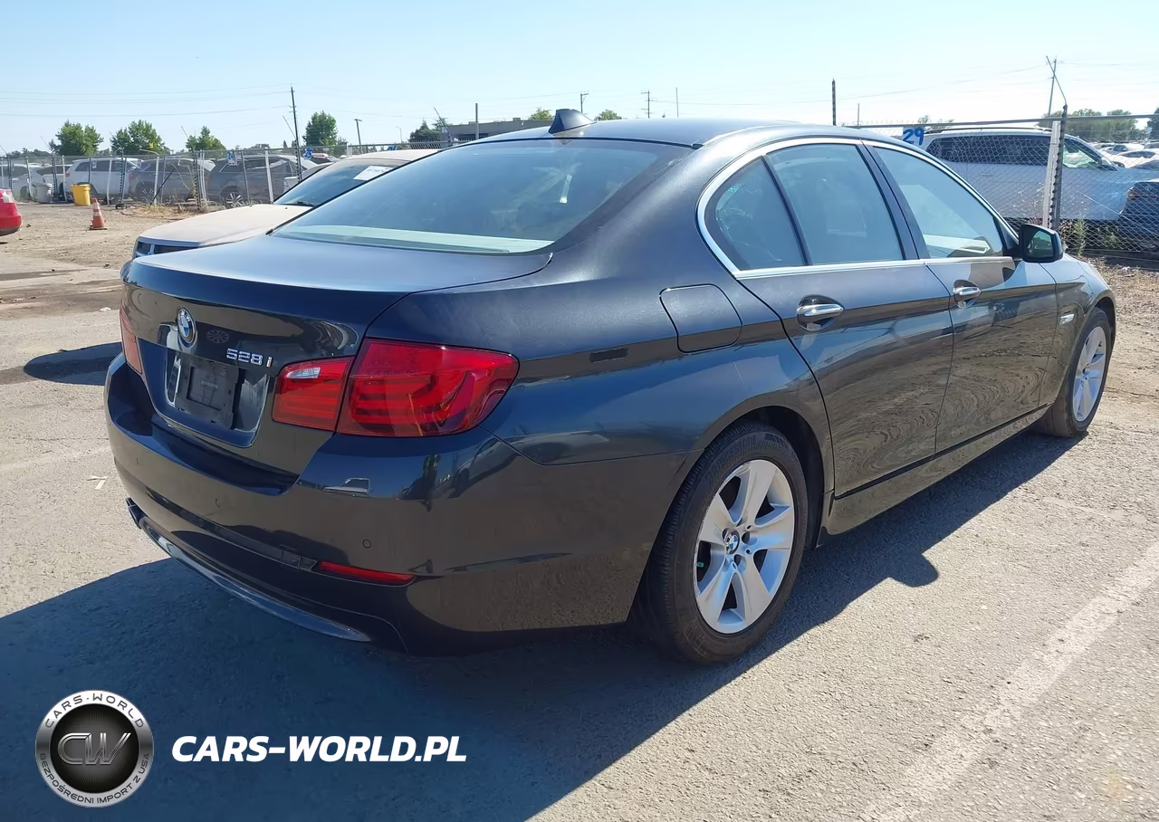 2011 BMW 528I VIN:WBAFR1C58BC746045 - 4