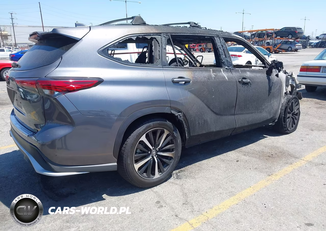 2022 Toyota Highlander Xse VIN:5TDJZRAH7NS090142 - 4