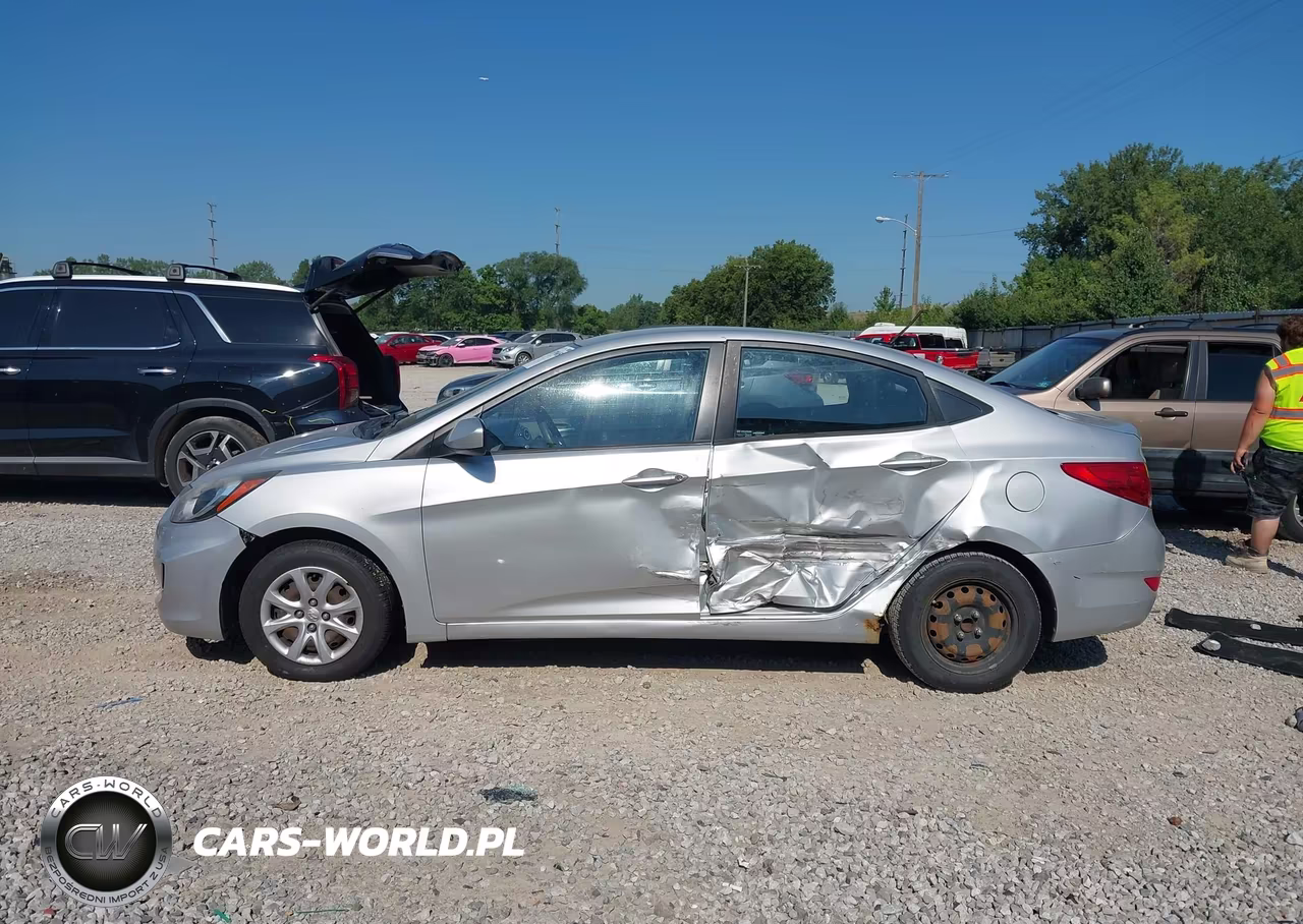 2014 Hyundai Accent Gls VIN:KMHCT4AE9EU696360 - 14