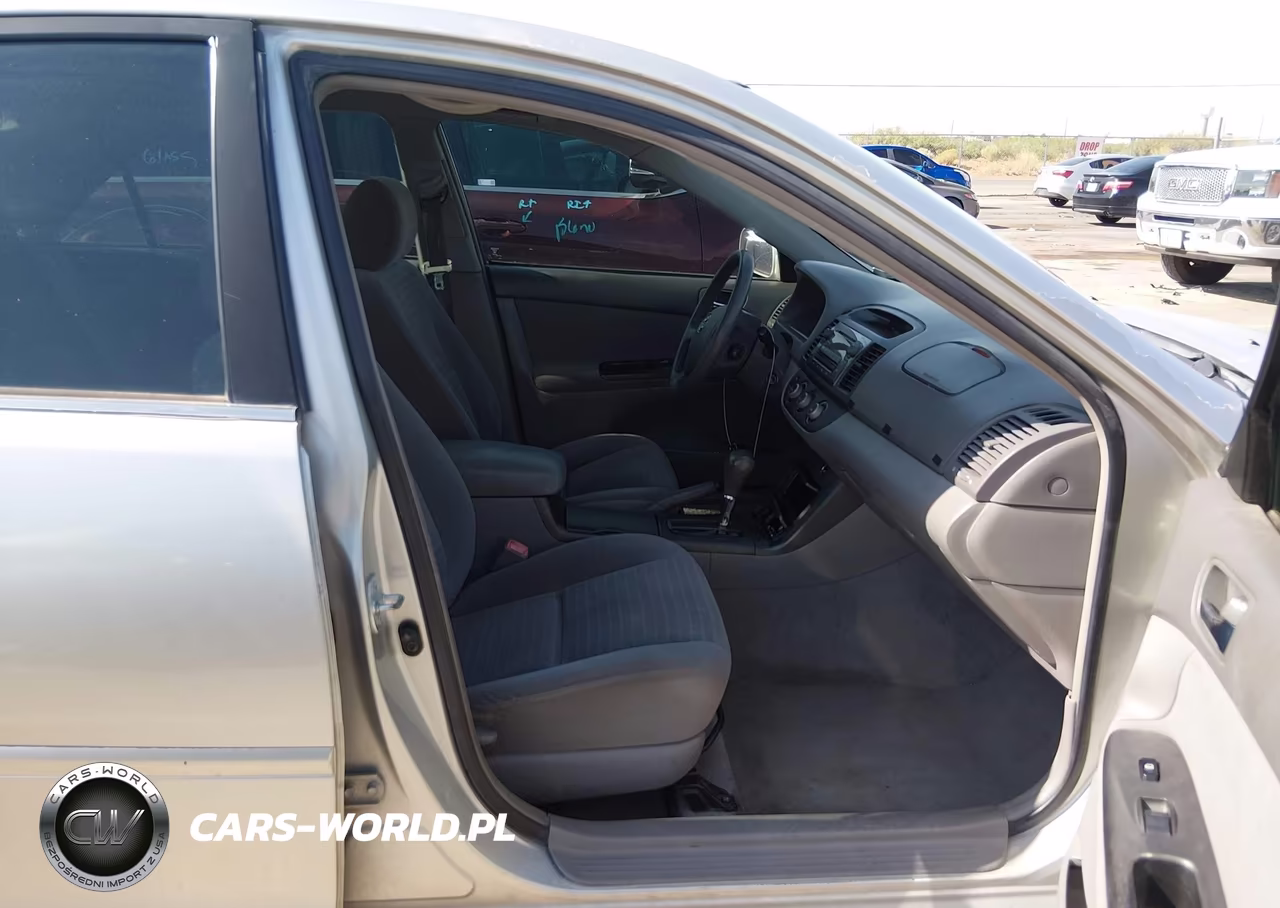 2005 Toyota Camry Le VIN:4T1BE32K55U949064 - 5