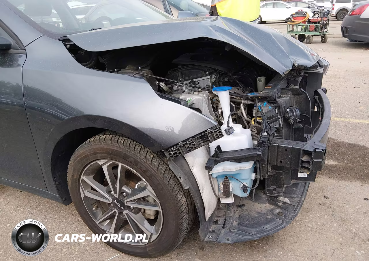 2024 Kia Forte Lxs VIN:3KPF24AD5RE767134 - 18