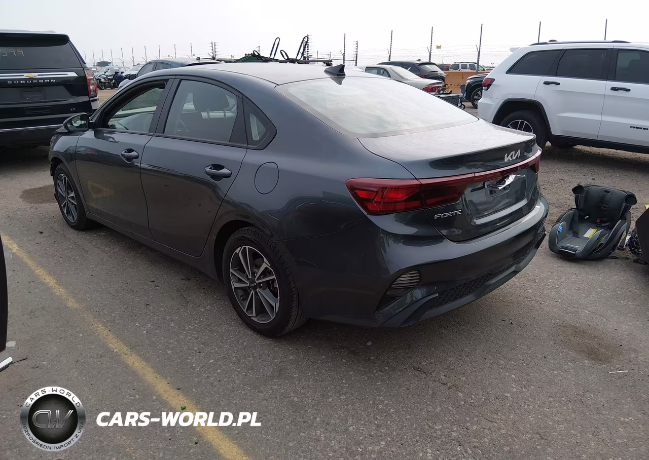 2024 Kia Forte Lxs VIN:3KPF24AD5RE767134 - 3