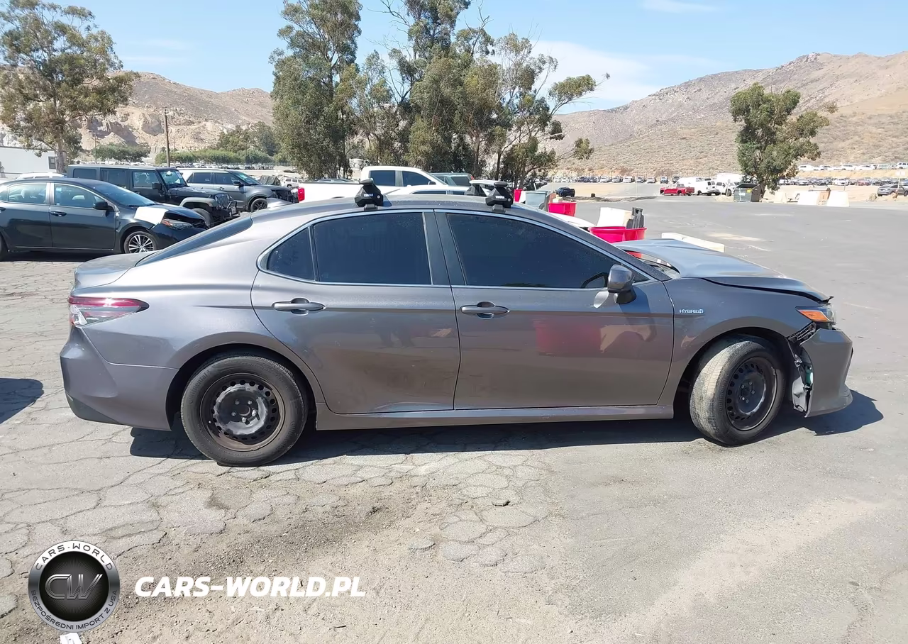 2021 Toyota Camry Le Hybrid VIN:4T1C31AKXMU550214 - 13