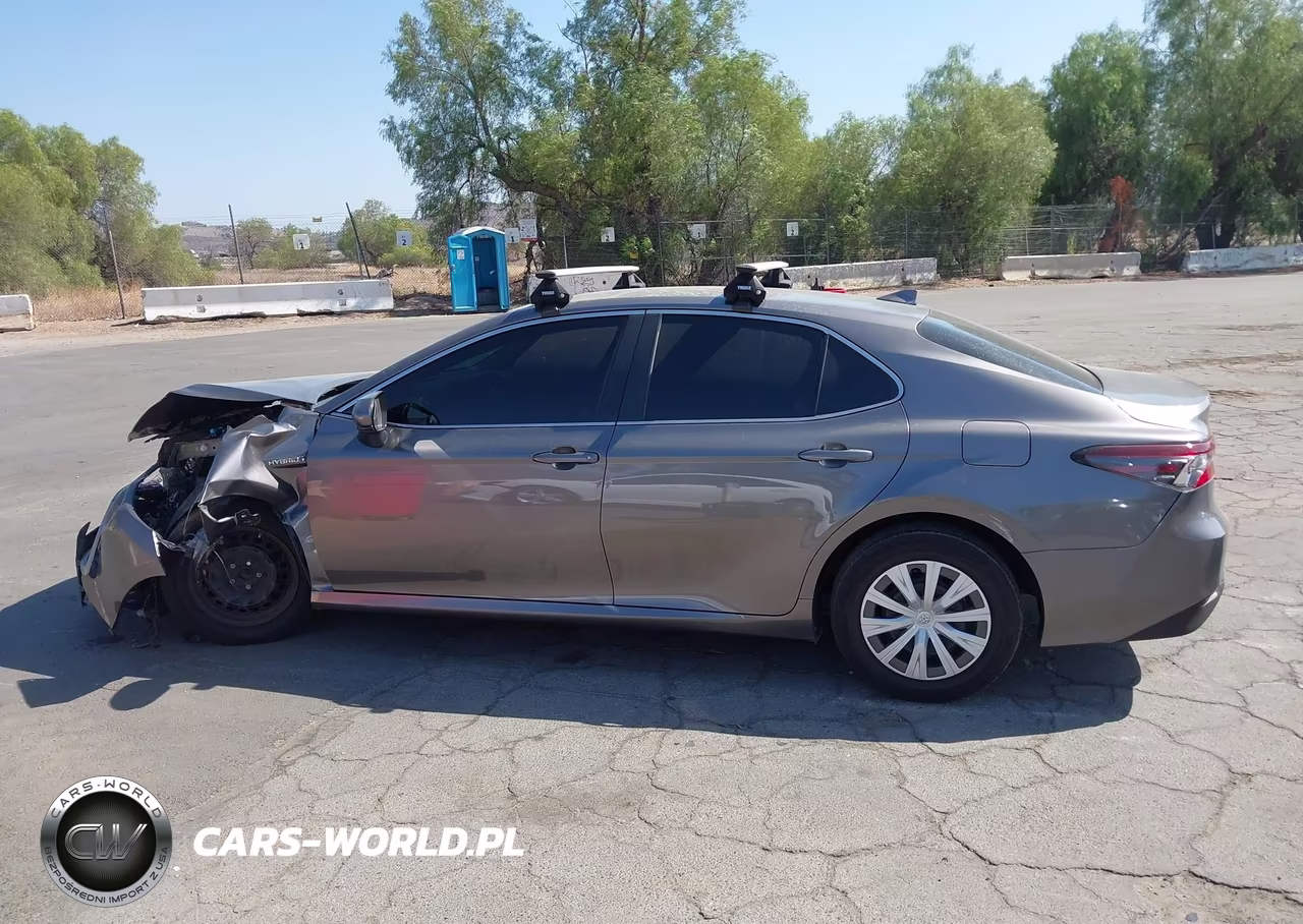 2021 Toyota Camry Le Hybrid VIN:4T1C31AKXMU550214 - 14