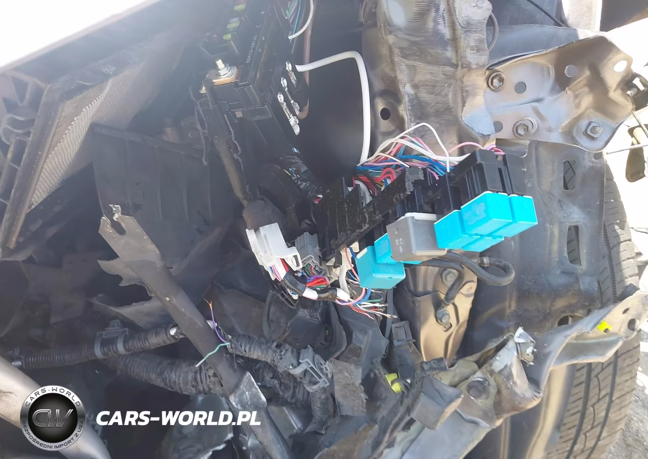 2021 Toyota Camry Le Hybrid VIN:4T1C31AKXMU550214 - 18