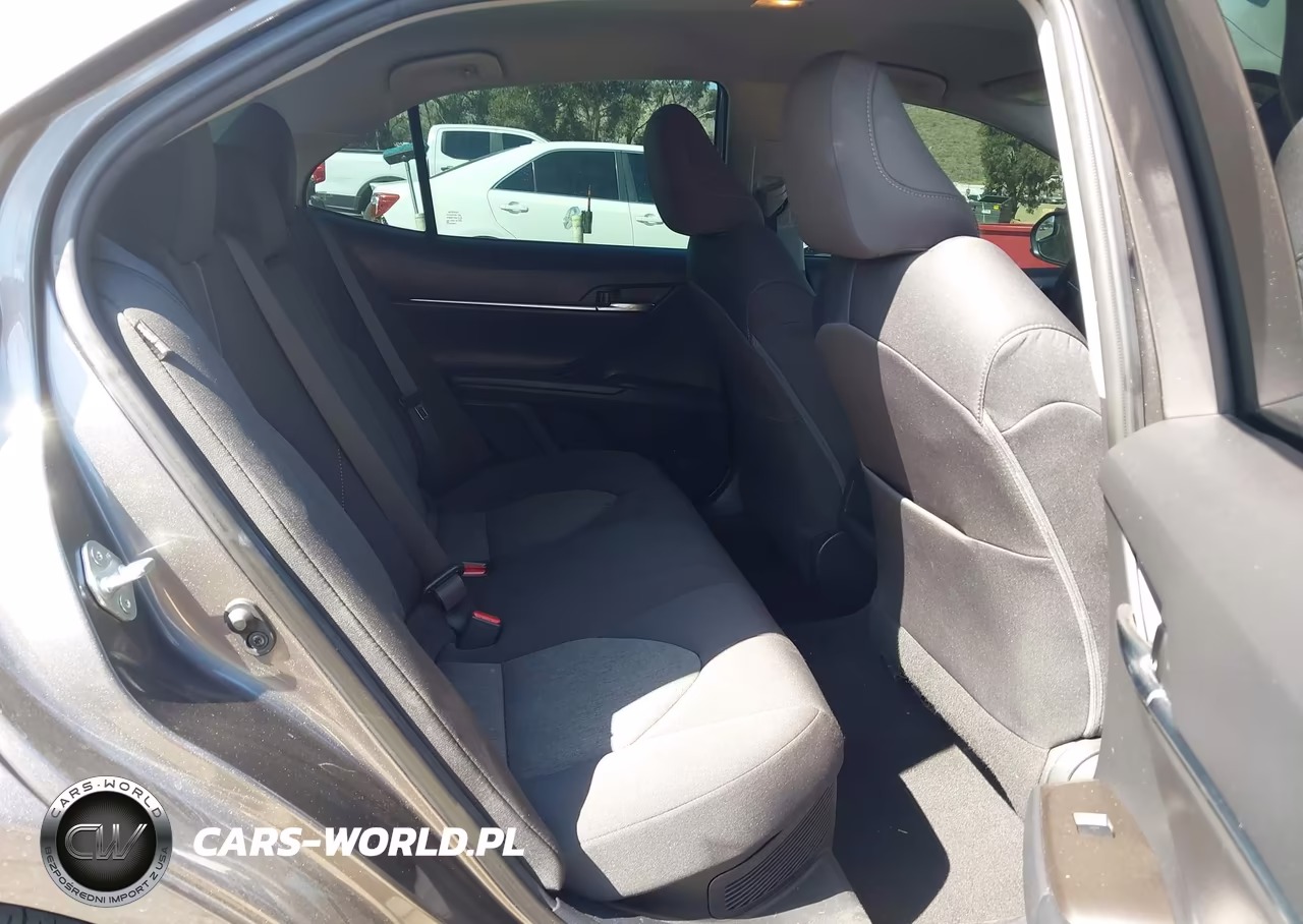 2021 Toyota Camry Le Hybrid VIN:4T1C31AKXMU550214 - 8