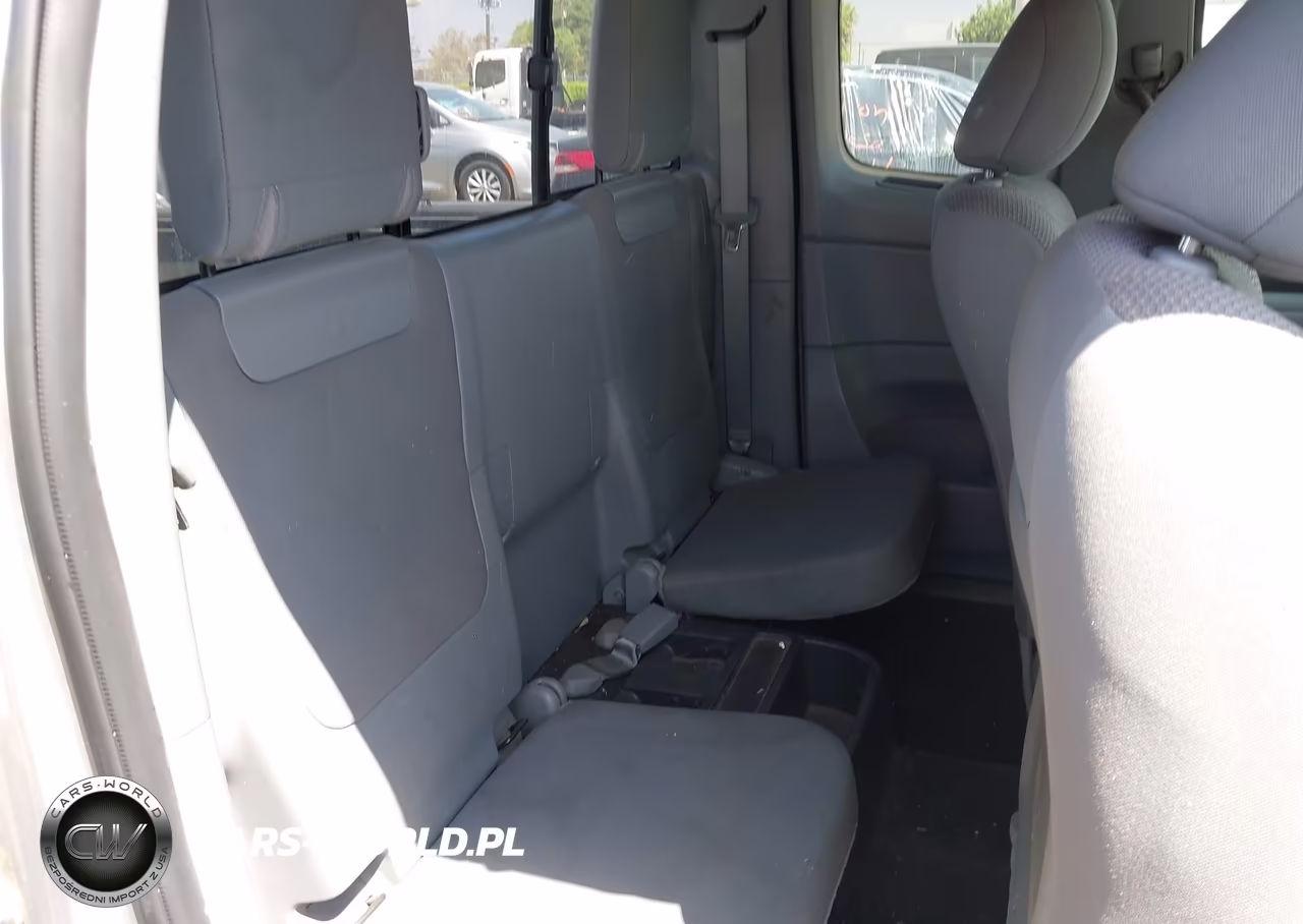 2015 Toyota Tacoma VIN:5TFTX4CN2FX063141 - 8