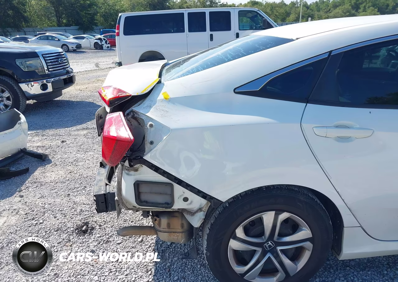 2018 Honda Civic Lx VIN:19XFC2F56JE008581 - 21