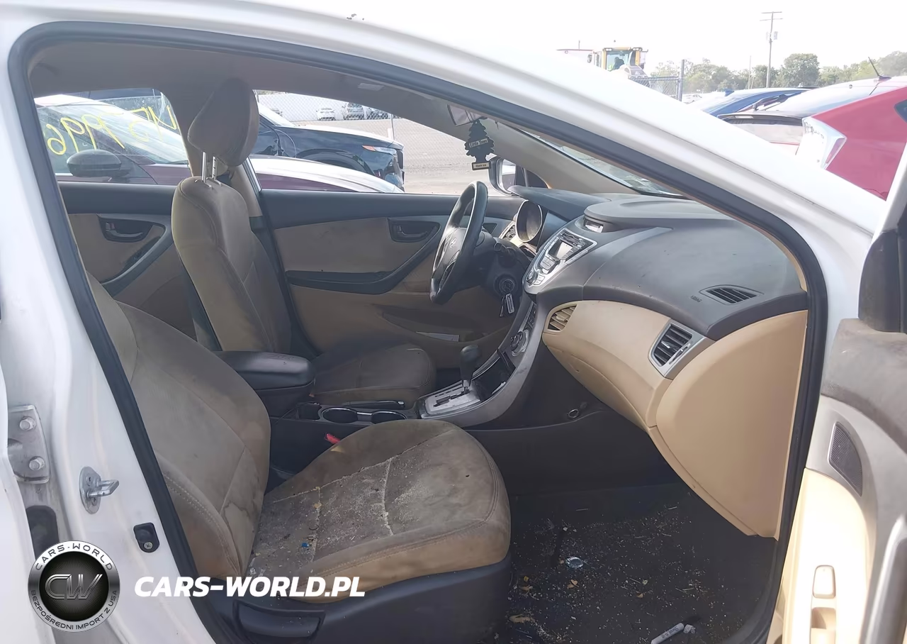 2012 Hyundai Elantra Gls VIN:5NPDH4AE1CH067905 - 5