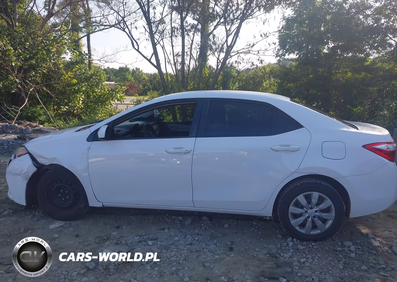 2015 Toyota Corolla Le VIN:2T1BURHE9FC341641 - 14