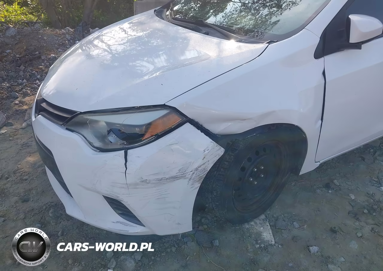 2015 Toyota Corolla Le VIN:2T1BURHE9FC341641 - 6