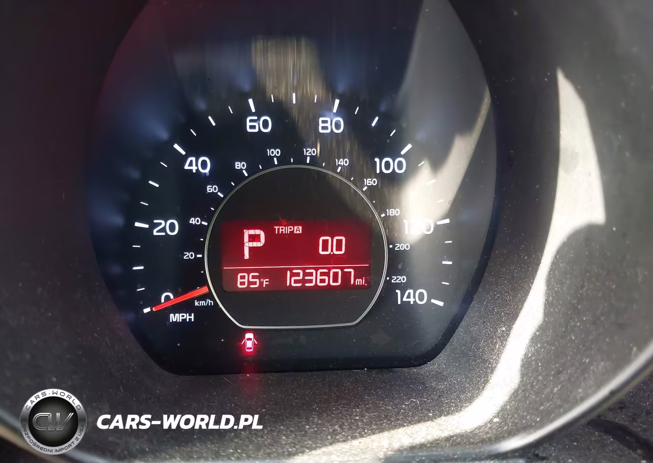 2016 Kia Soul + VIN:KNDJP3A51G7302748 - 7