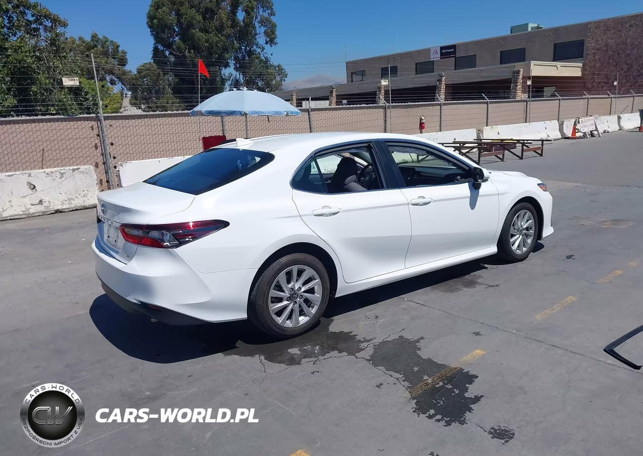 2024 Toyota Camry Le VIN:4T1R11AK8RU886970 - 4