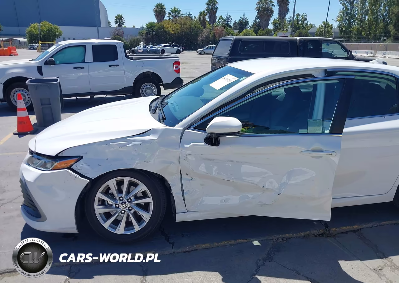 2024 Toyota Camry Le VIN:4T1R11AK8RU886970 - 6