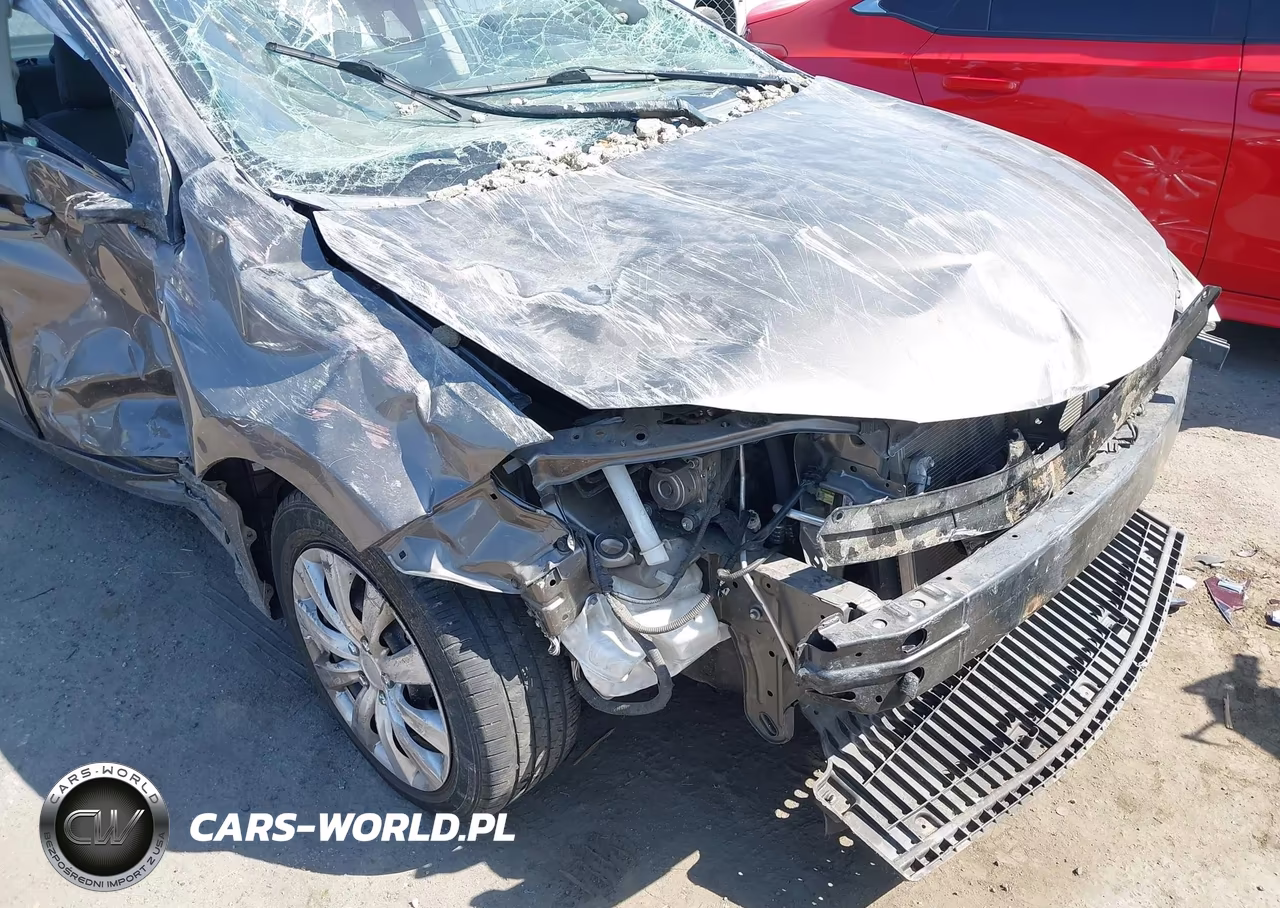 2017 Toyota Corolla Le VIN:2T1BURHE2HC773068 - 14