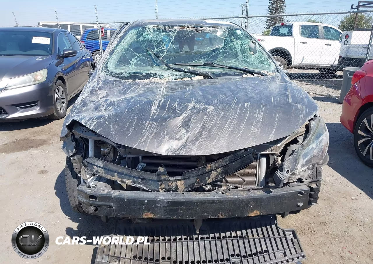 2017 Toyota Corolla Le VIN:2T1BURHE2HC773068 - 18